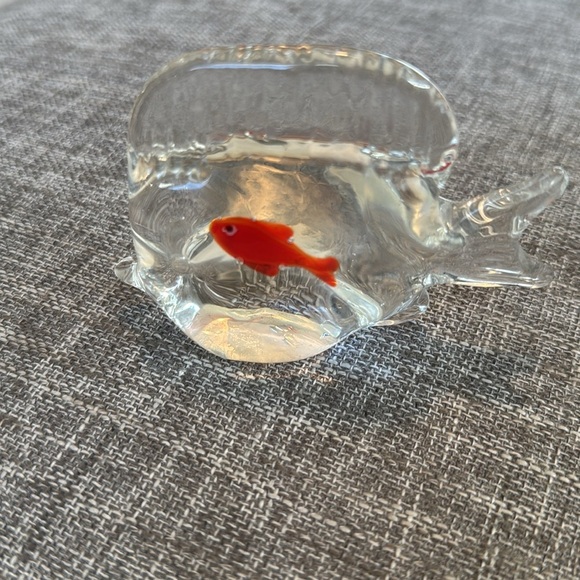 Red and White Betta Fish Decor Accessory - Picture 8 of 8